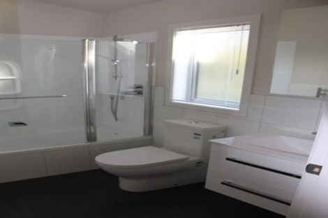 Photo of property in 61u6 Black Rock Road, Newlands, Wellington, 6037