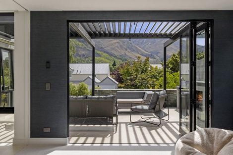 Photo of property in 29 Settlers Way, Arrowtown, 9371