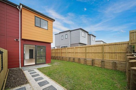 Photo of property in 8a Poruru Close, Papakura, 2110