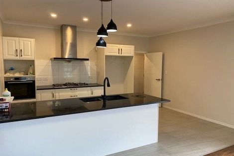 Photo of property in 27 Ruru Street, Cambridge, 3434