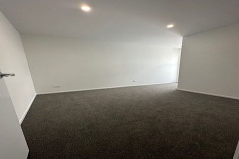 Photo of property in 17 East Street, Petone, Lower Hutt, 5012