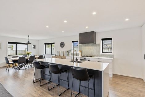 Photo of property in 21 Smith Street, Lepperton, New Plymouth, 4373