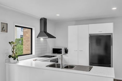 Photo of property in St Claire Village, 56/172 Mcleod Road, Te Atatu South, Auckland, 0610