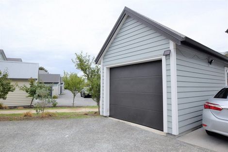 Photo of property in 75 Grove Road, Papakura, 2110