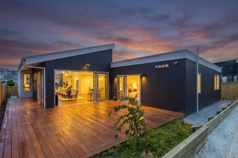 Photo of property in 46 Streamview Way, Long Bay, 0792
