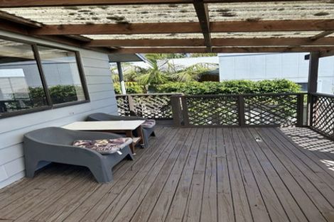 Photo of property in 1297 Papamoa Beach Road, Papamoa Beach, Papamoa, 3118