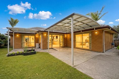 Photo of property in 24 Sapperton Drive, Henderson, Auckland, 0612