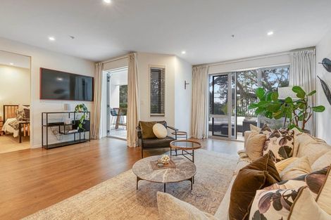 Photo of property in 1/7 The Promenade, Takapuna, Auckland, 0622