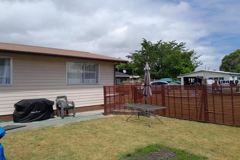 Photo of property in 9 Cypress Grove, Paraparaumu, 5032