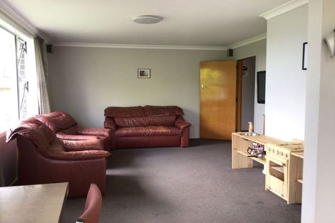 Photo of property in 24 Golfers Drive, Balclutha, 9230