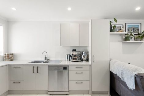 Photo of property in 9u1 Matipo Crescent, Pukete, Hamilton, 3200