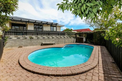 Photo of property in 31 Manu Crescent, Upper Vogeltown, New Plymouth, 4310