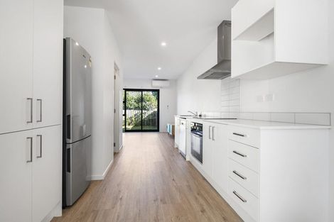 Photo of property in 20 Rauemi Way, Te Atatu South, Auckland, 0610