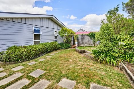 Photo of property in 2 Cranwell Street, Churton Park, Wellington, 6037