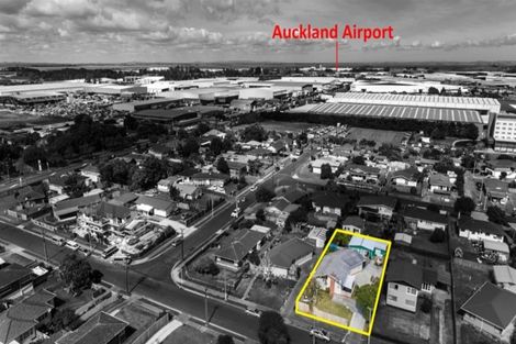 Photo of property in 12 Kohinoor Avenue, Mangere, Auckland, 2022