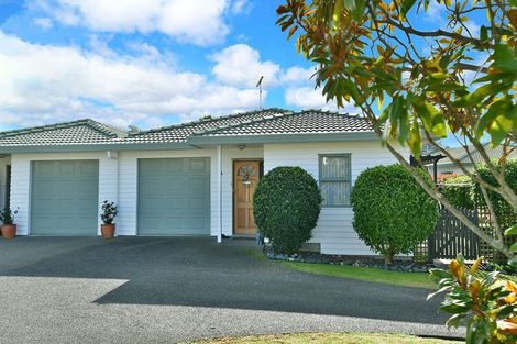 Photo of property in 2/28 Awaroa Road, Helensville, 0800