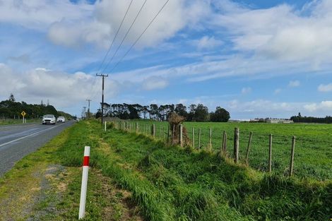 Photo of property in 1205 Devon Road, Bell Block, 4373