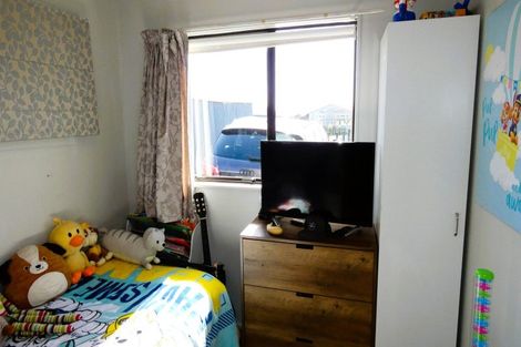 Photo of property in 24 Coates Street, Westport, 7825