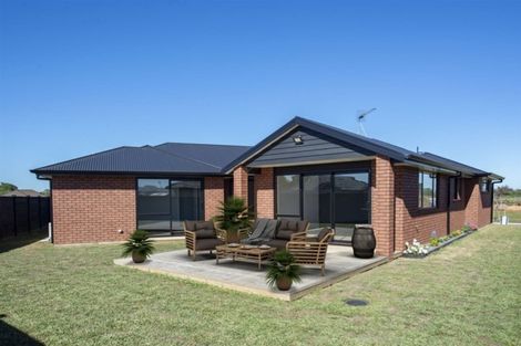 Photo of property in 11 Lewis Way, Cambridge, 3434