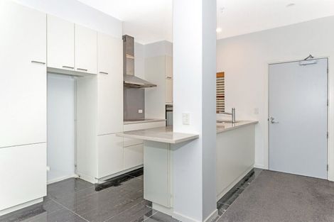 Photo of property in Marina View Apartments, 201/4 Reads Quay, Gisborne, 4010