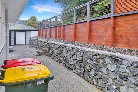 Photo of property in 41 Bird Grove, Stokes Valley, Lower Hutt, 5019
