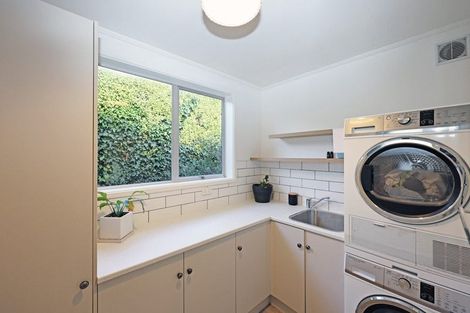 Photo of property in 16 Ure Street, South Hill, Oamaru, 9400