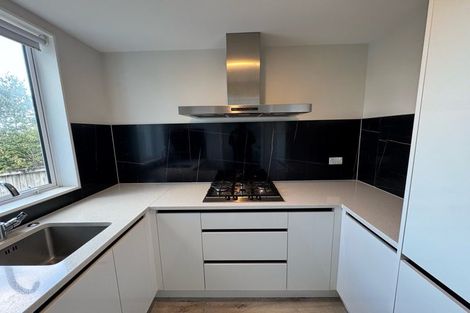 Photo of property in 18 Taurikura Way, Fairview Heights, Auckland, 0632