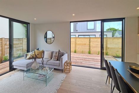 Photo of property in 23u2 Strowan Avenue, Fairfield, Hamilton, 3214
