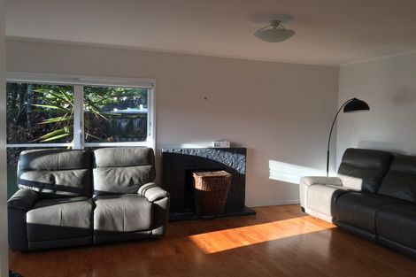 Photo of property in 71 Vandeleur Avenue, Birkdale, Auckland, 0626