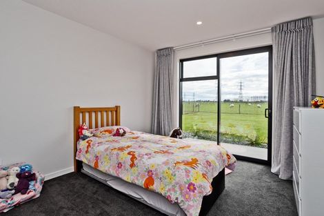 Photo of property in 60 Orion Road East, Makarewa, Invercargill, 9876