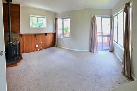 Photo of property in 18 Newington Road, Henderson, Auckland, 0612