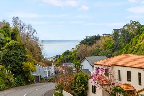 Photo of property in 94 Milton Road, Bluff Hill, Napier, 4110