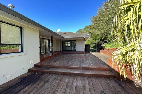 Photo of property in 2 Bellbird Rise, Murrays Bay, Auckland, 0630