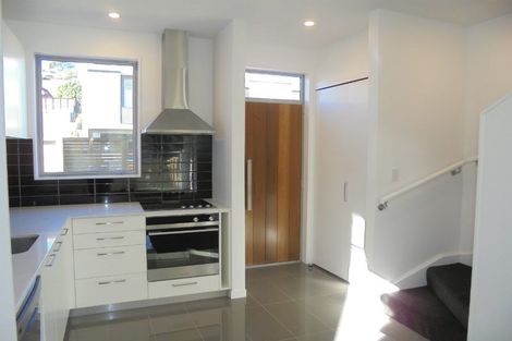 Photo of property in 6/59 The Parade, Island Bay, Wellington, 6023