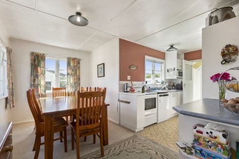 Photo of property in 16 Hay Street, Wainuiomata, Lower Hutt, 5014