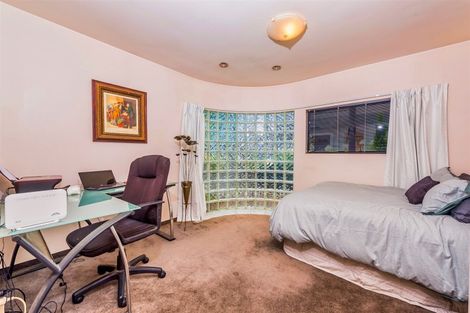 Photo of property in 38 Luckens Road, West Harbour, Auckland, 0618