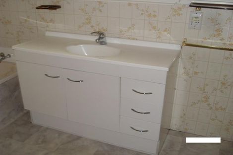 Photo of property in 166 Kitchener Road, Pukekohe, 2120