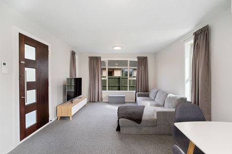 Photo of property in 36 Oakley Crescent, Hornby, Christchurch, 8042