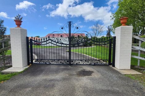 Photo of property in 1095 Queen Street East, Levin, 5571