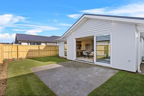 Photo of property in 6 Eccles Place, Halswell, Christchurch, 8025