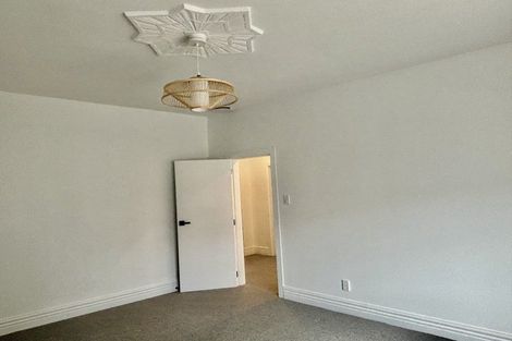 Photo of property in 42 Hohiria Road, Hataitai, Wellington, 6021