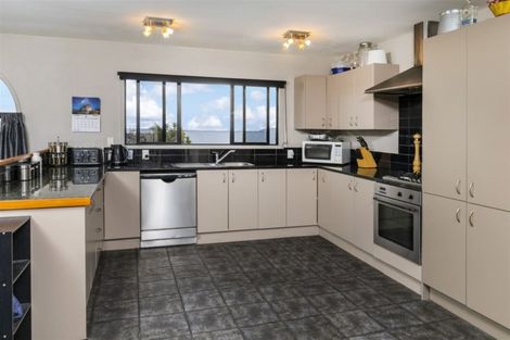 Photo of property in 45 Fleetwood Drive, Henderson, Auckland, 0612