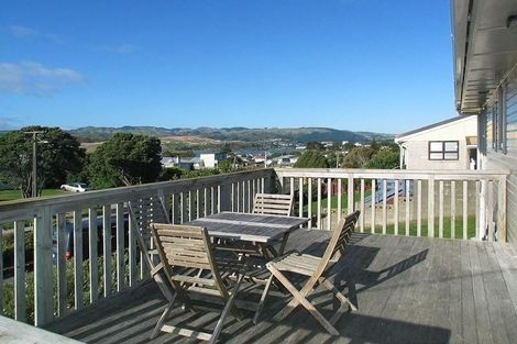 Photo of property in 104 Te Pene Avenue, Titahi Bay, Porirua, 5022