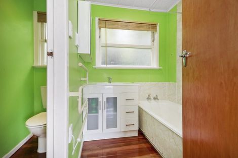 Photo of property in 94a Dowse Drive, Maungaraki, Lower Hutt, 5010