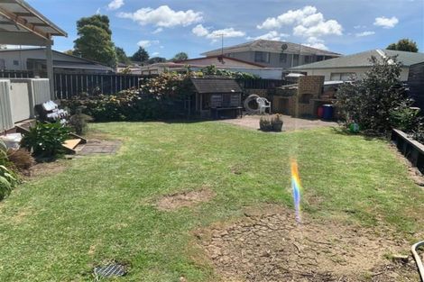 Photo of property in 13 Chantelle Place, Papatoetoe, Auckland, 2025