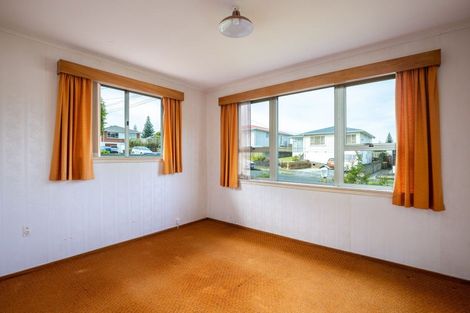 Photo of property in 7 Lydford Place, Spotswood, New Plymouth, 4310