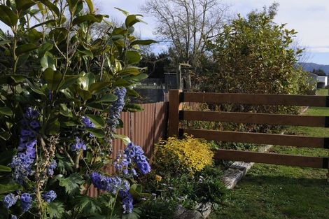 Photo of property in 64 Waihao Back Road, Waimate, 7979
