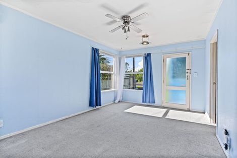 Photo of property in 1/12 Cresta Avenue, Beach Haven, Auckland, 0626