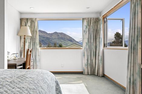 Photo of property in 86 Macpherson Street, Wanaka, 9305