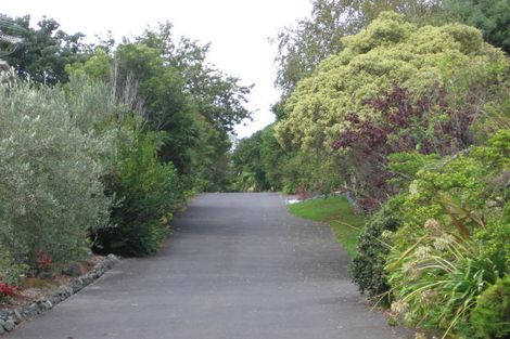 Photo of property in 2/287 Beach Road, Campbells Bay, Auckland, 0630